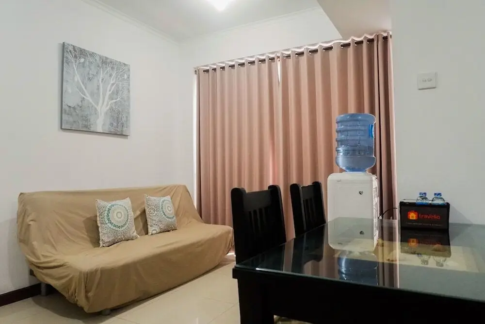 Сурабая: Homey and Comfy 2BR Apartment at Waterplace Residence