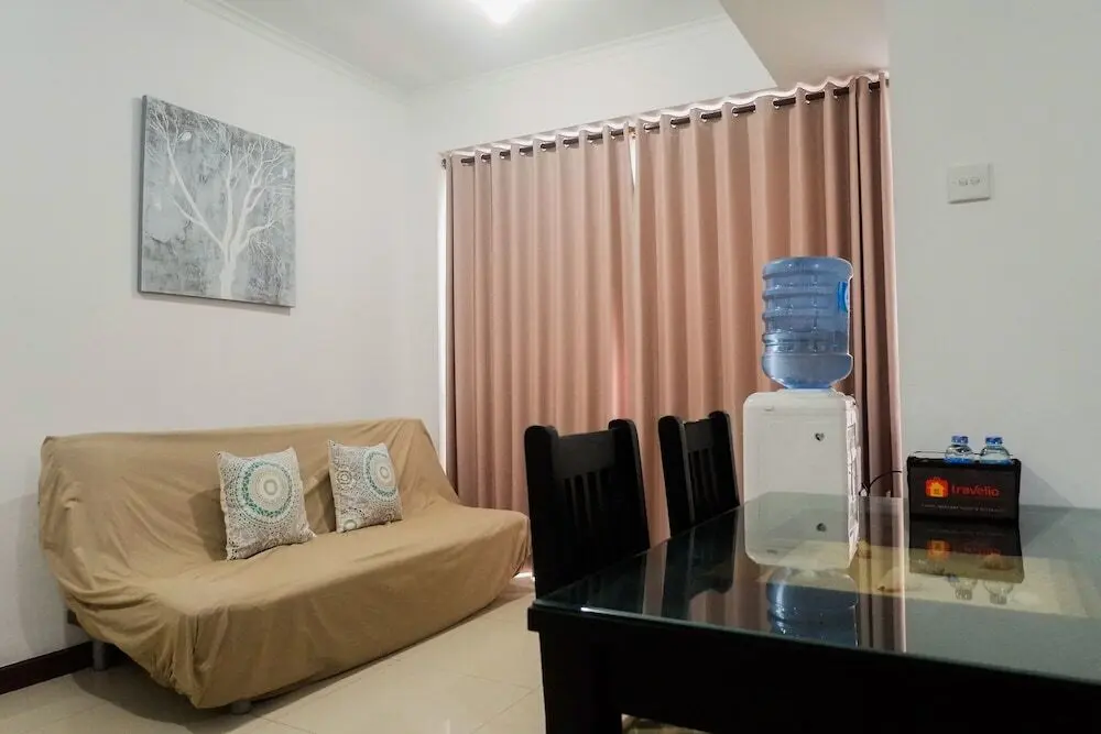 Сурабая: Homey and Comfy 2BR Apartment at Waterplace Residence