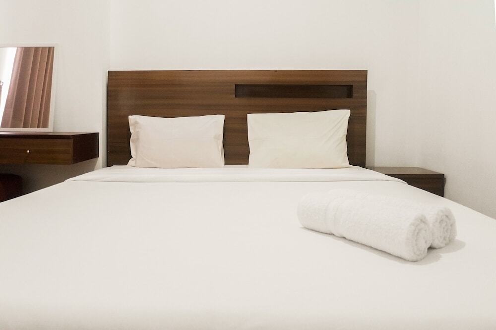 Сурабая: Homey and Comfy 2BR Apartment at Waterplace Residence