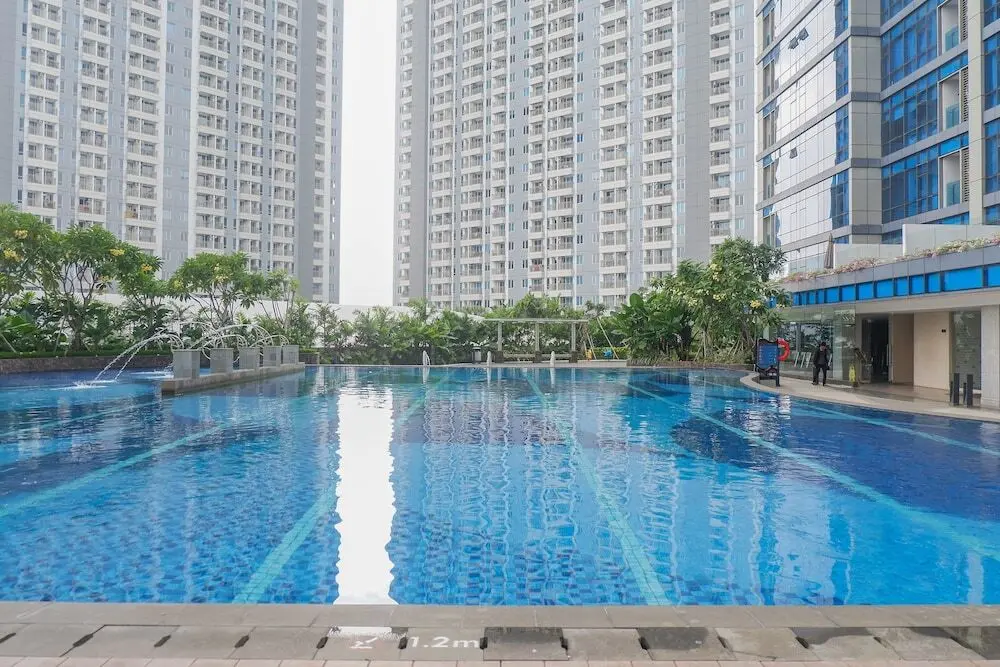 Сурабая: Gorgeous Studio Apartment at Supermall Mansion la Riz
