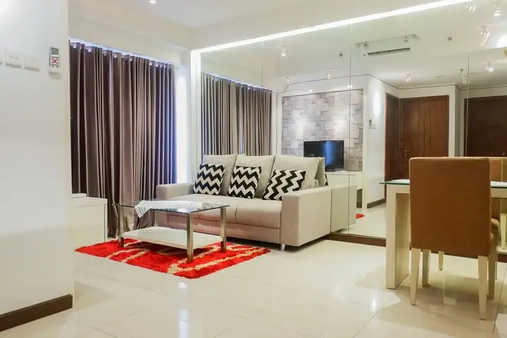 Сурабая: Comfy 2BR Apartment at Waterplace Residence Pakuwon Indah