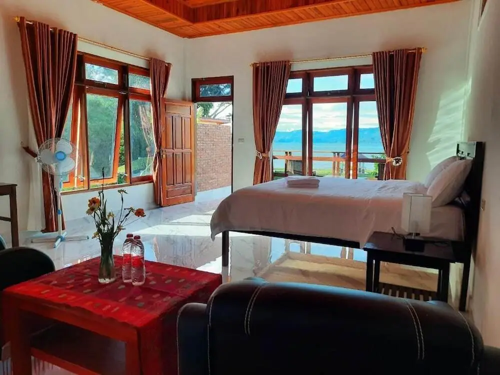 Озеро Тоба: Juma Cottages
