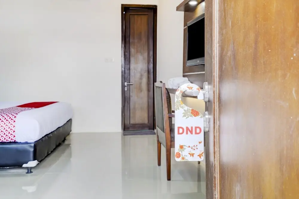 Чиребон: Capital O 2242 Hotel Rahayu
