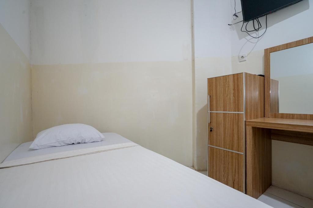 Палембанг: SPOT ON 2294 Mega Kost