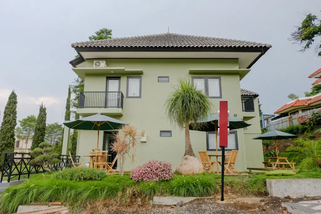 Бату: OYO 2350 Panorama Inn Residence