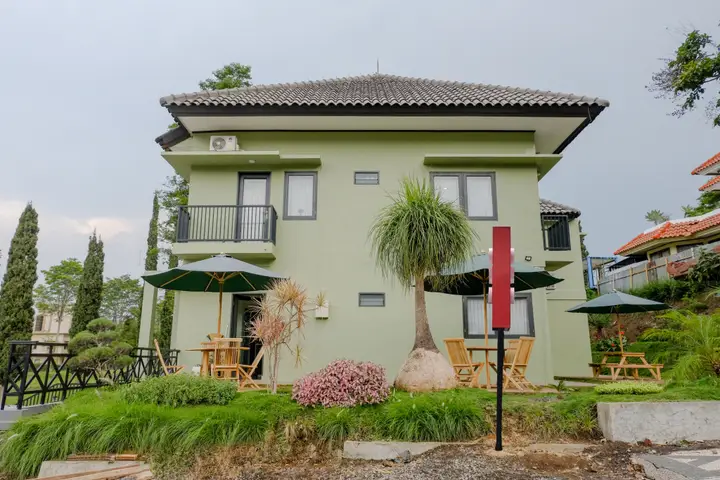 Бату: OYO 2350 Panorama Inn Residence