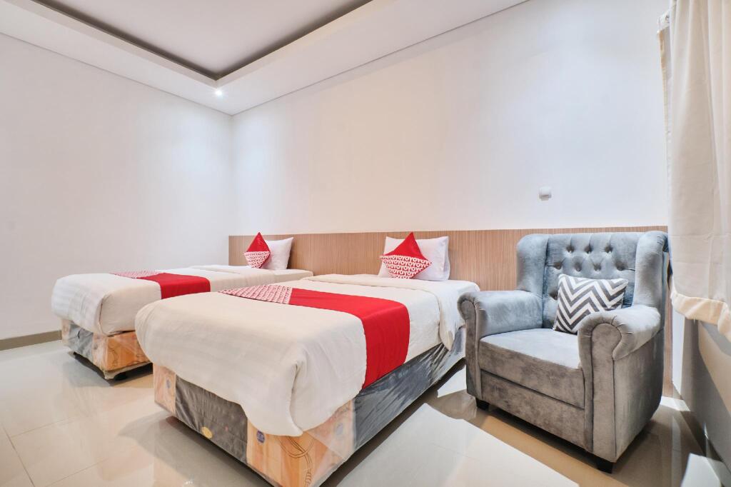 Парангтритис: OYO 2314 Hapsari Homestay Syariah