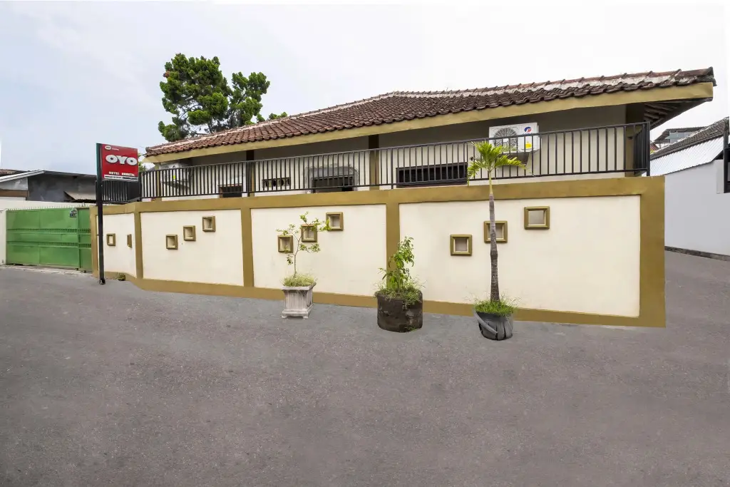 Джокьякарта: OYO 2394 Hotel Brosta