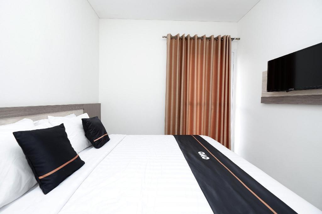 Суракарта: OYO 2298 Jebres House Syariah