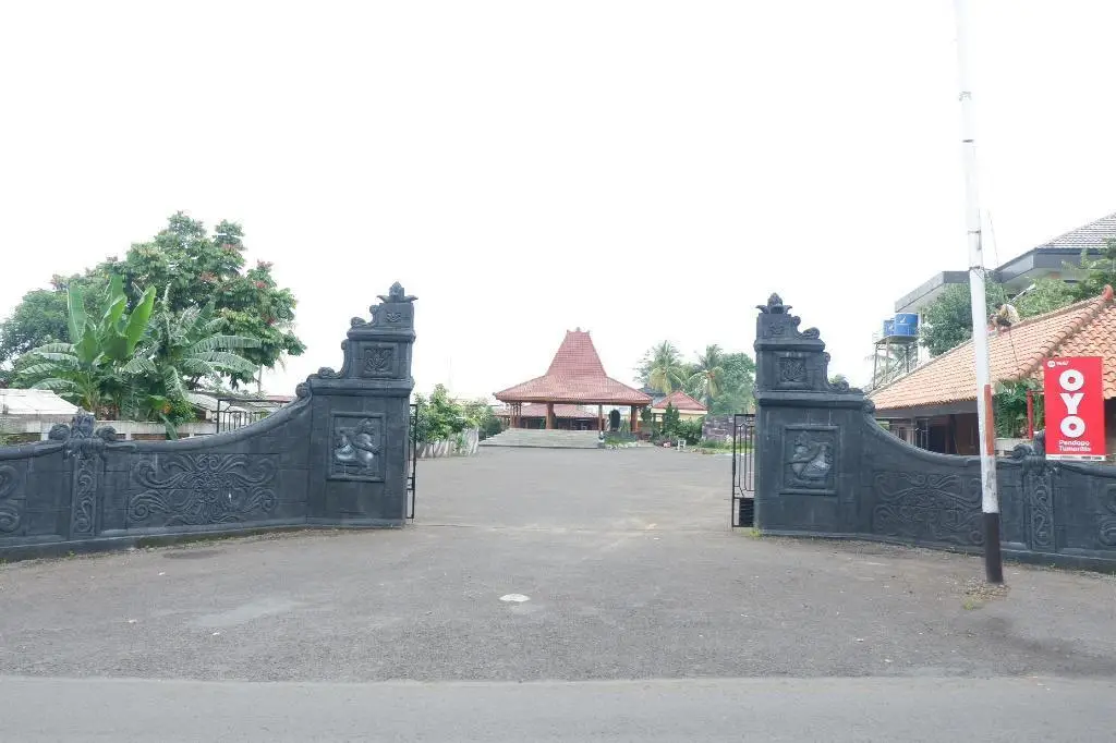 Чианджур: Oyo 1567 Pendopo Tumaritis Syariah