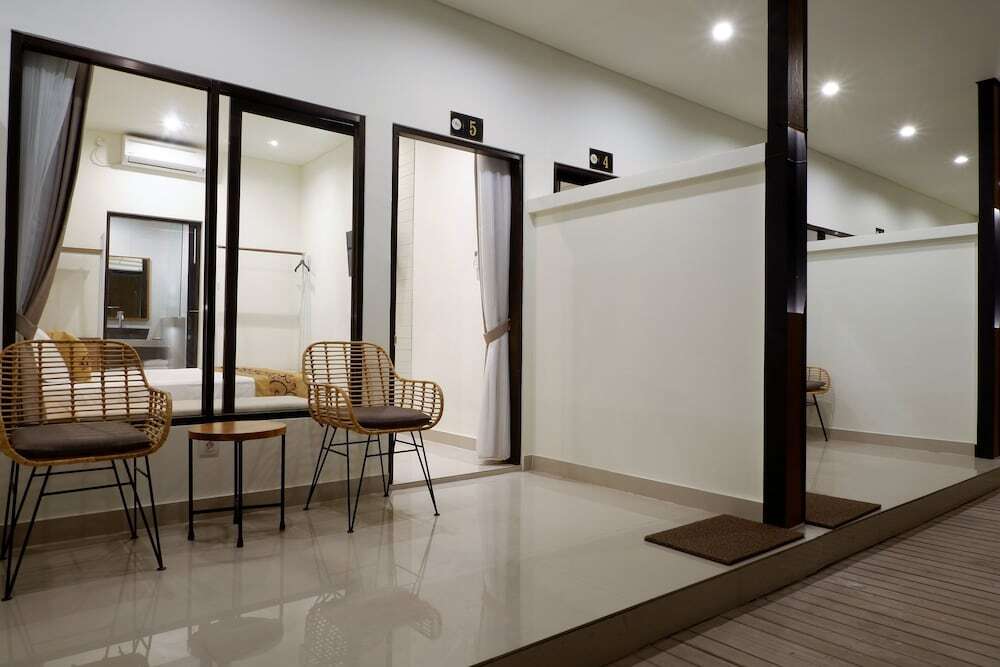 Гили Аир: Villa & Hotel B52 Gili Air