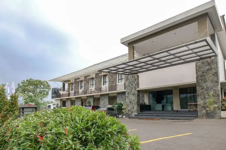 Сизаруа: Airy Cisarua Puncak Hankam KM 80 Bogor
