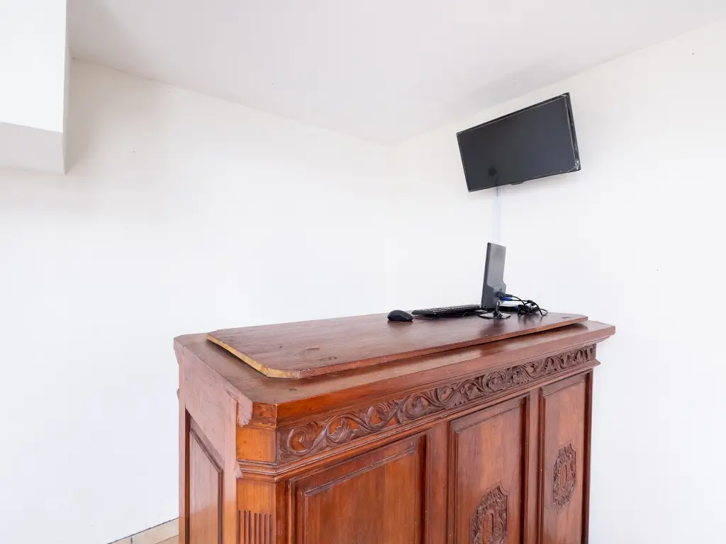 Депок: OYO 2173 Bnv House Babarsari