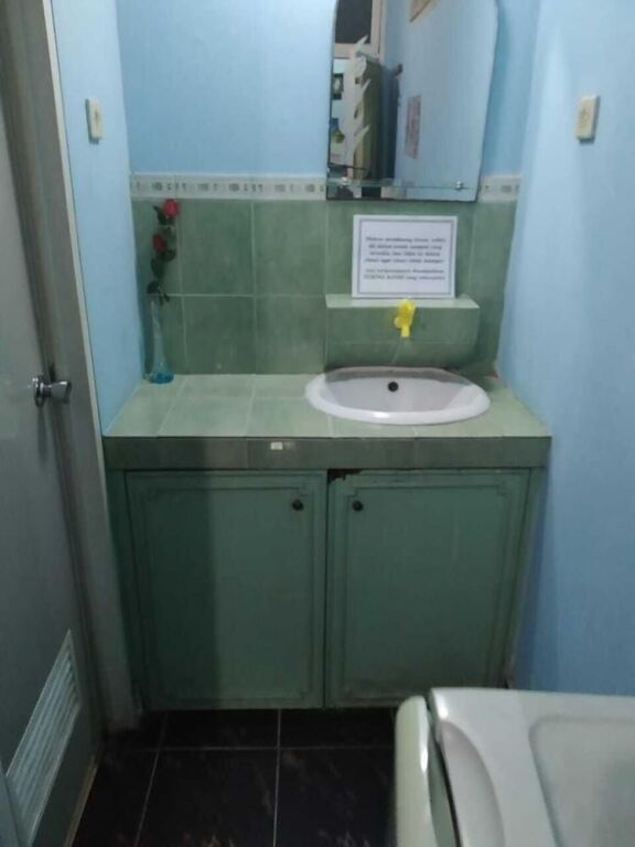 Джакарта: OYO 2236 Wisma Kurnia Raharja