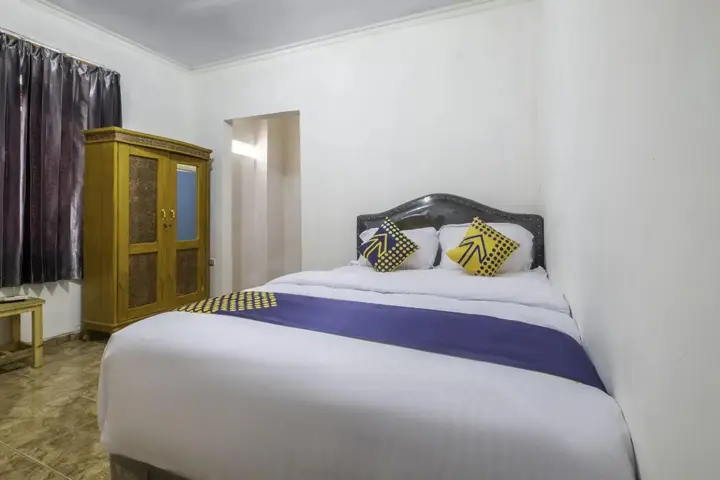 Караванг: OYO Life 2412 Mandala Residence