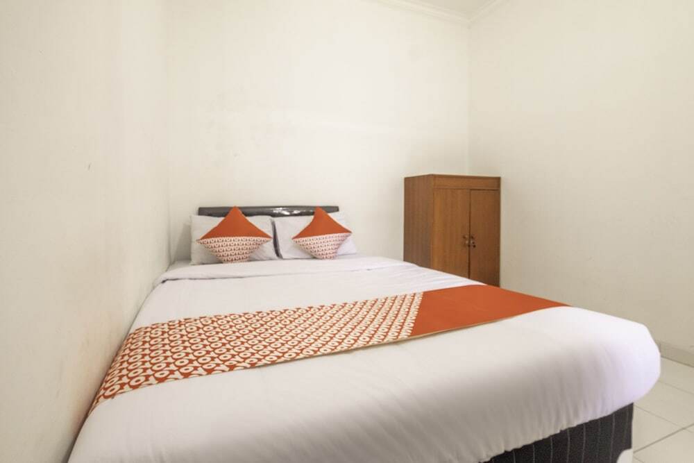 Бандунг: OYO 2418 Sutanto Guest House