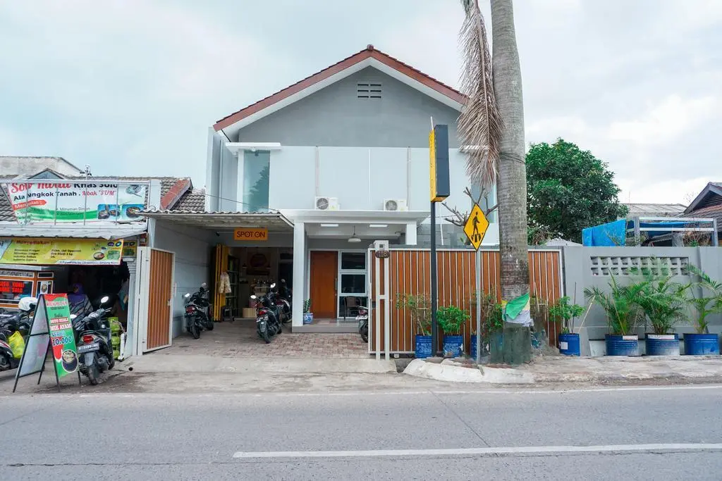 Бандунг: OYO 2279 Rumah Teteh Syariah