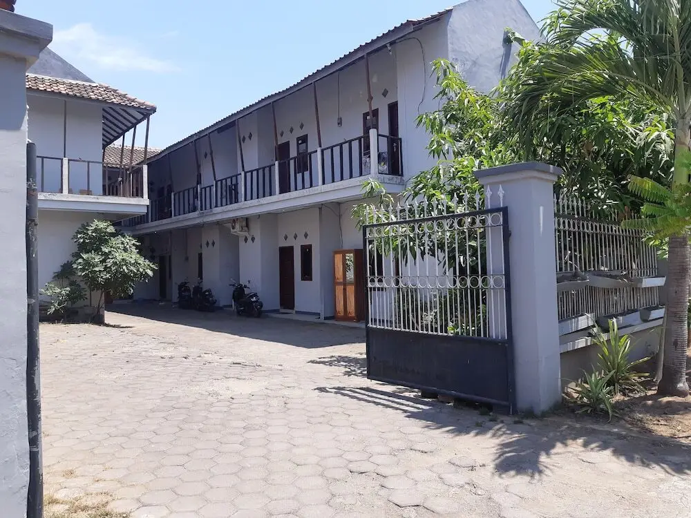 Баньюванги: Oyo 2365 Griya Kost Mendut