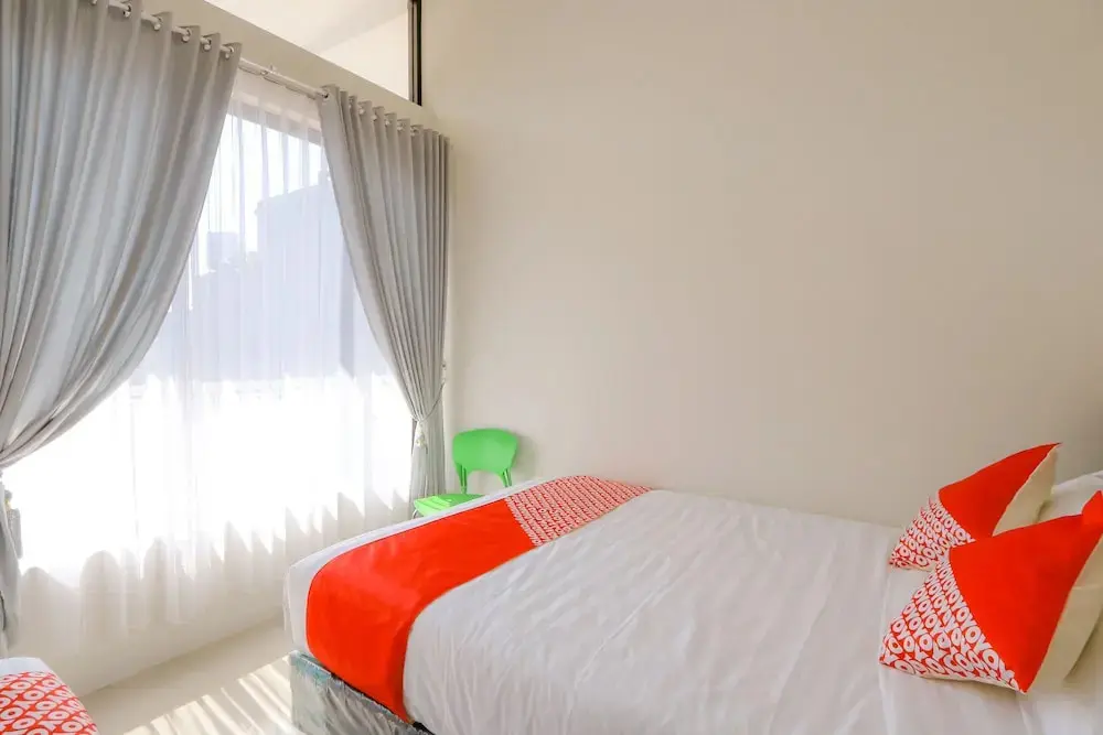 Джембер: Super OYO Capital O 2798 Semeru Residence Syariah