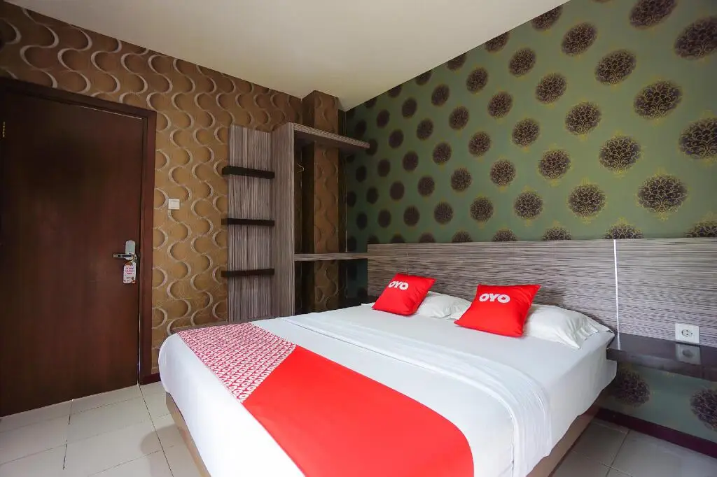 Манадо: OYO 2526 Hotel D'komo