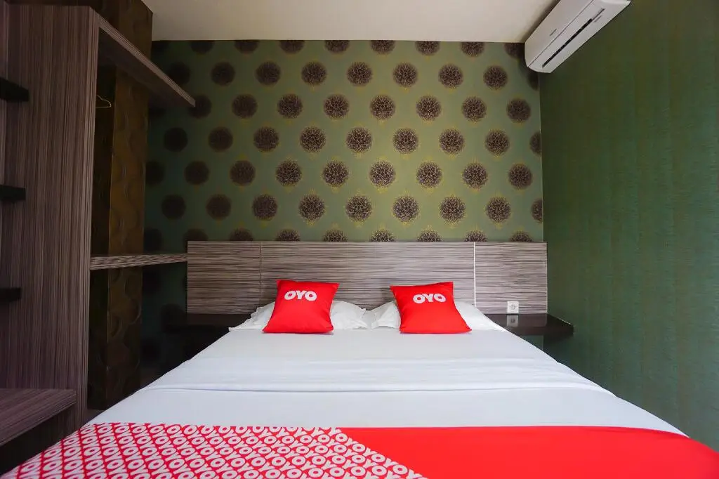 Манадо: OYO 2526 Hotel D'komo