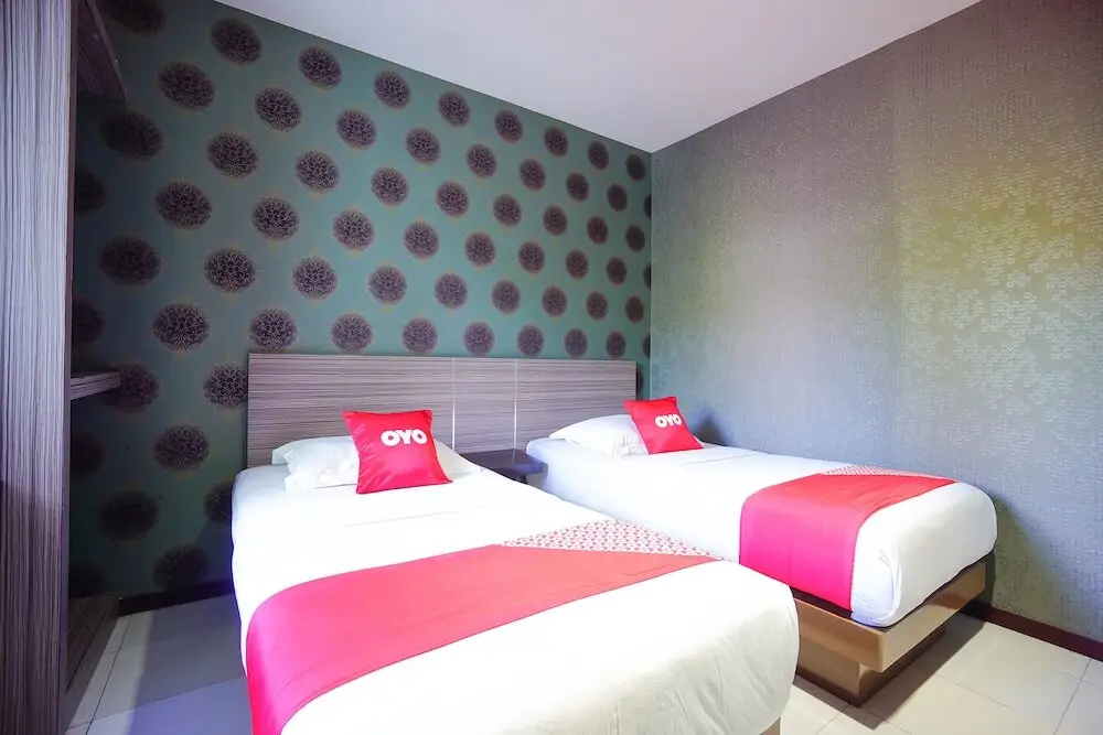 Манадо: OYO 2526 Hotel D'komo