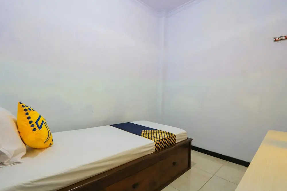 Баньюванги: OYO 2497 Pesona Guest House