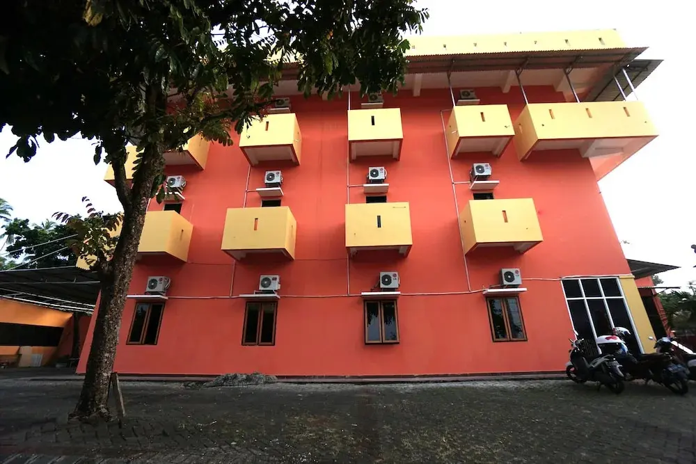Вори: OYO 2486 Bahana Guest House