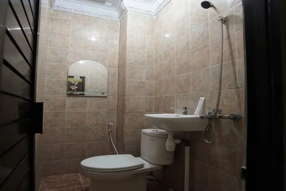 Вори: OYO 2486 Bahana Guest House