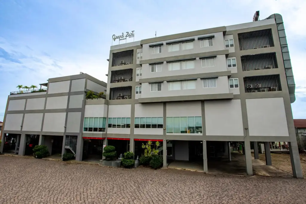 Grand Zuri Ketapang — фото 1