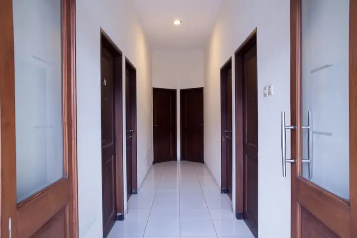Сурабая: Reddoorz @ Raya Ngagel 3