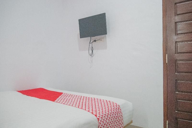 Белитунг: Audi Inn Hotel by OYO Rooms