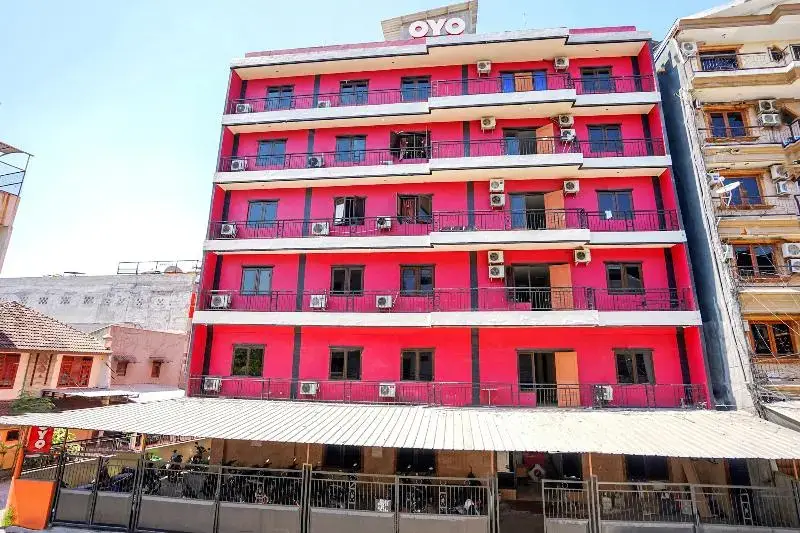 Сурабая: Oyo 1105 Nick's Aa5 Homestay