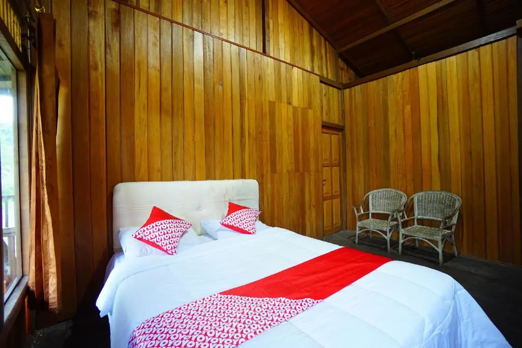 Манадо: OYO 1254 Golden Lake Resort