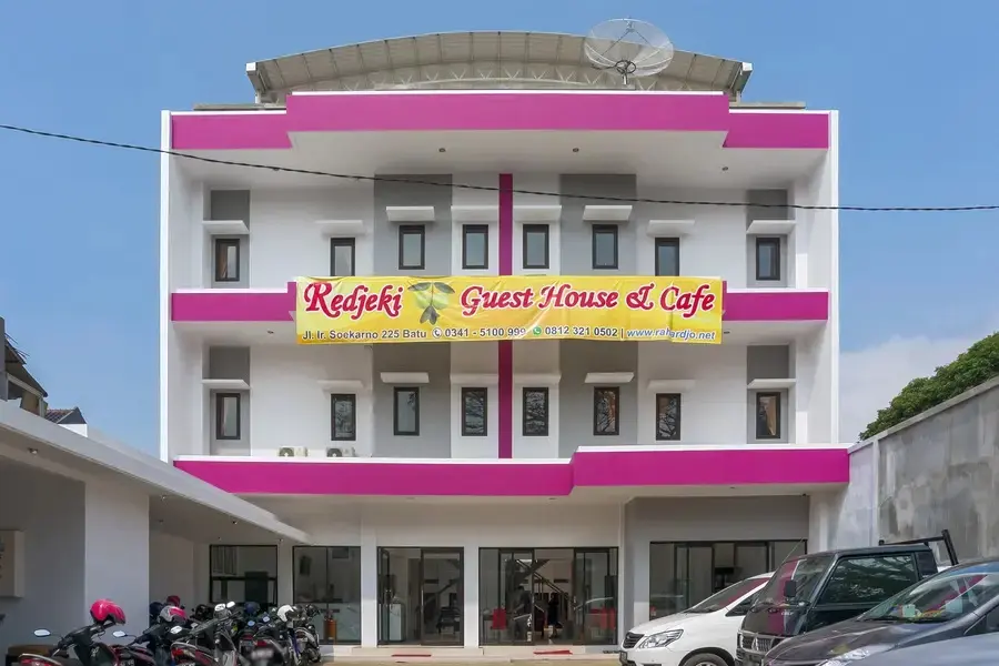 Бату: RedDoorz near Jawa Timur Park 3
