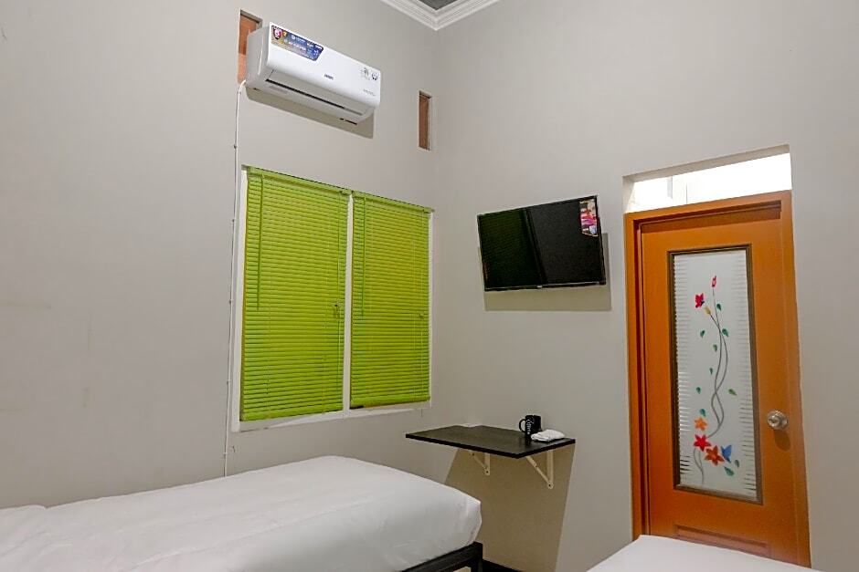 Маланг: OYO 2399 Gerbera House - Kos Putri