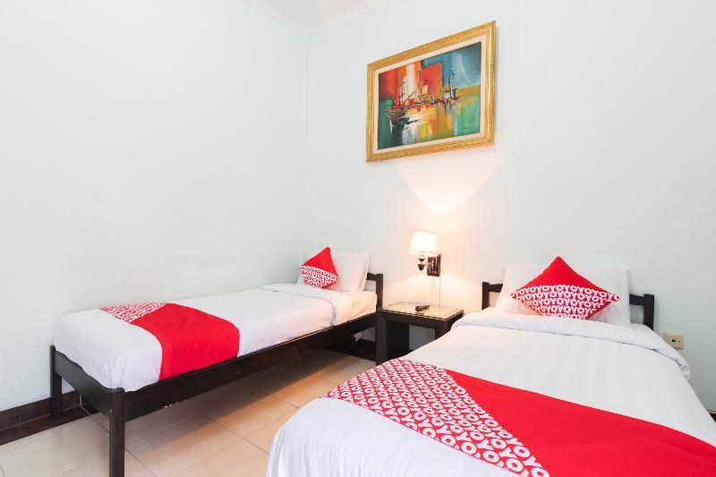Травас: OYO 1339 Sinergi Hotel Tretes