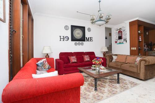 Сурабая: Oyo Life 2093 Kyla Residence