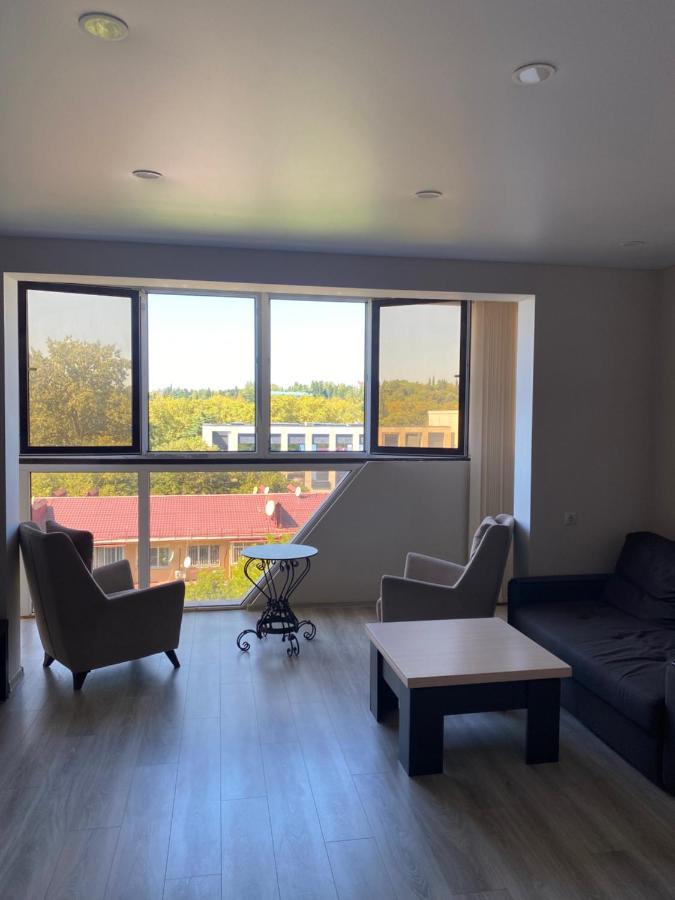 Сочи: Apartment on Roz 36