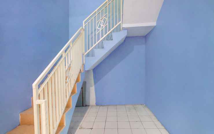 Бекаси: Oyo 2249 Kost Teman