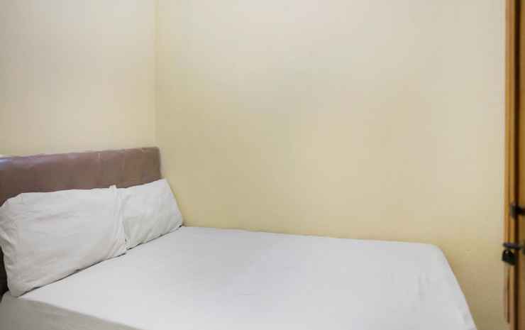 Бекаси: Oyo 2249 Kost Teman
