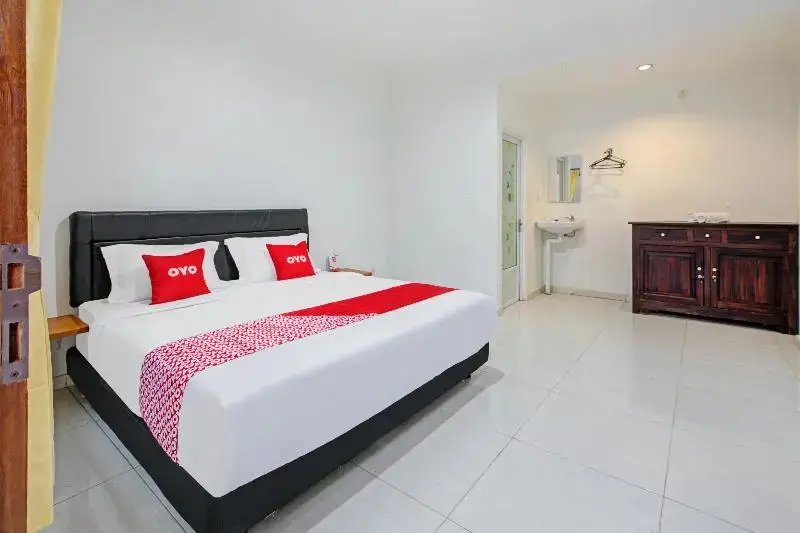 Джимбаран: OYO 2463 Bali Balangan Hotel