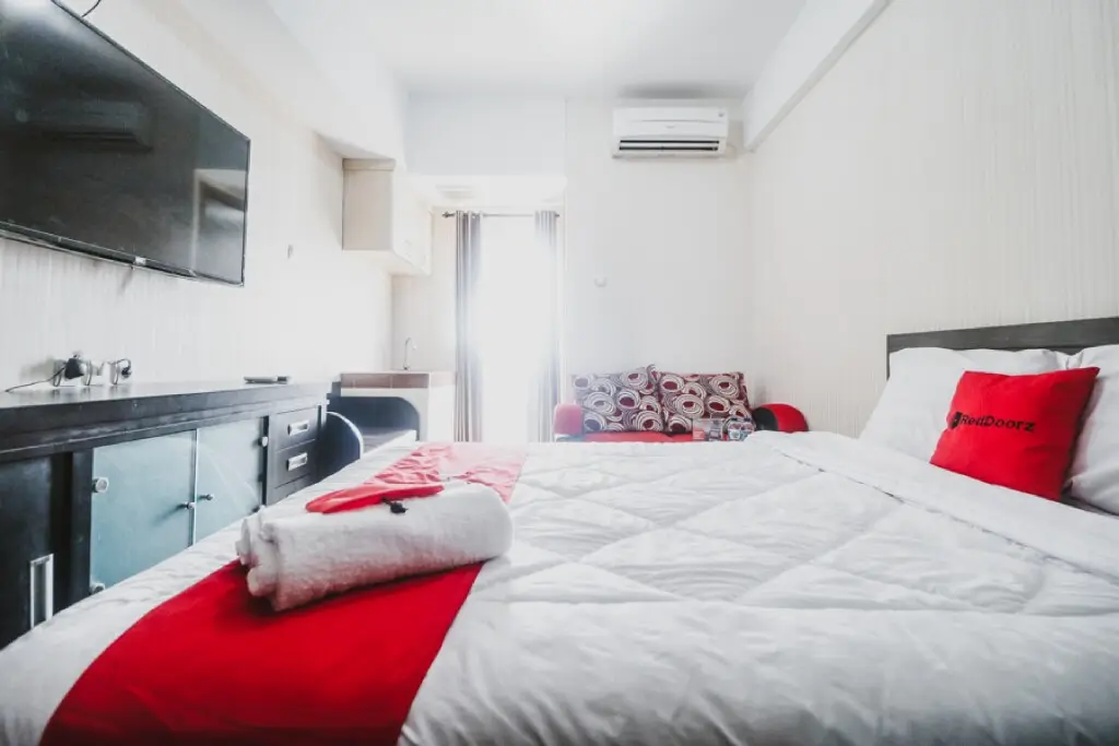 Джакарта: RedDoorz Apartment @ Green Lake View Ciputat