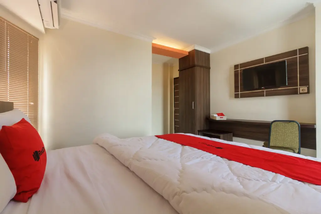 Макассар: RedDoorz Plus @ Boulevard Panakkukang