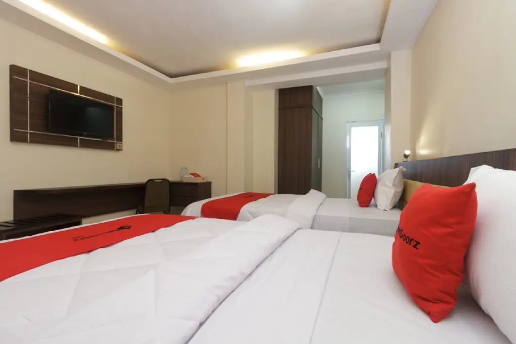 Макассар: RedDoorz Plus @ Boulevard Panakkukang