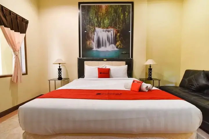 Джимбаран: Reddoorz Plus Near Benoa Square Bali