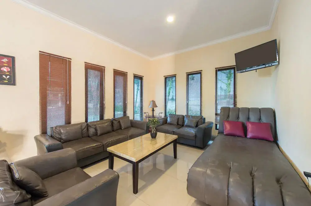 Паромпонг: Airy Eco Raya Lembang 51 Bandung