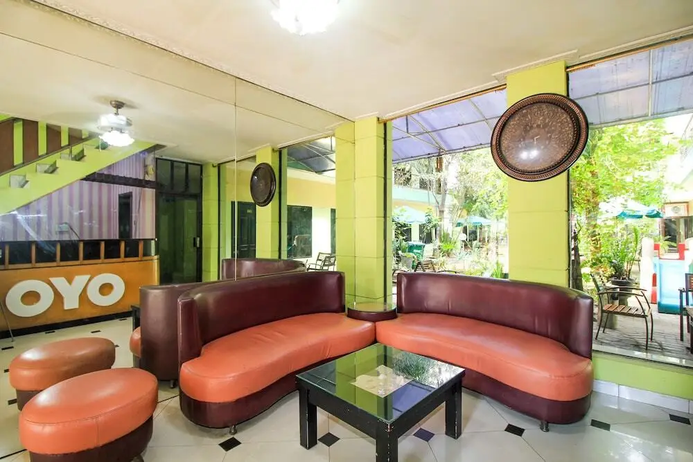 Сидоарджо: OYO 233 Hotel Global Inn