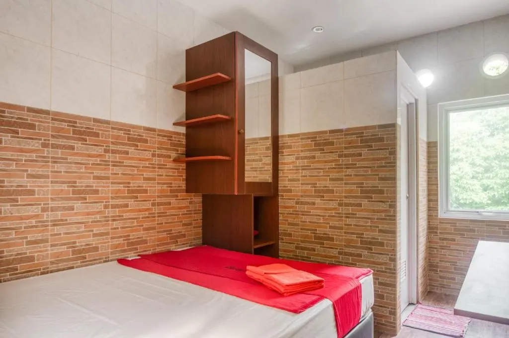 Джакарта: RedDoorz @ Panglima Polim 2