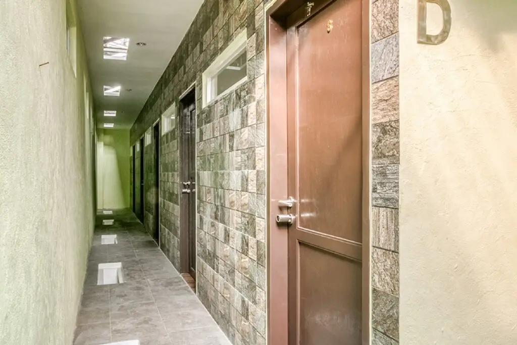 Джакарта: RedDoorz @ Panglima Polim 2